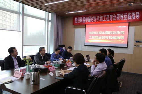 行业领军人物聚首筑医台，共商养老服务发展新机遇